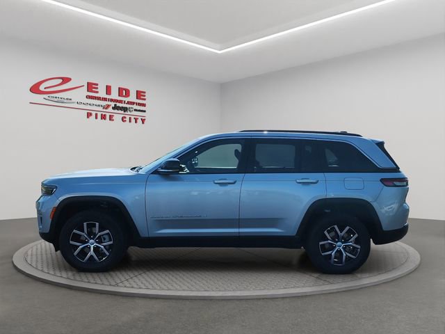 New 2025 Jeep Grand Cherokee Limited w/ Trailer Tow Package image 2