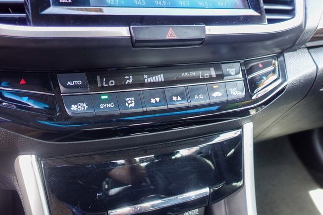 Used 2017 Honda Accord EX-L image 18