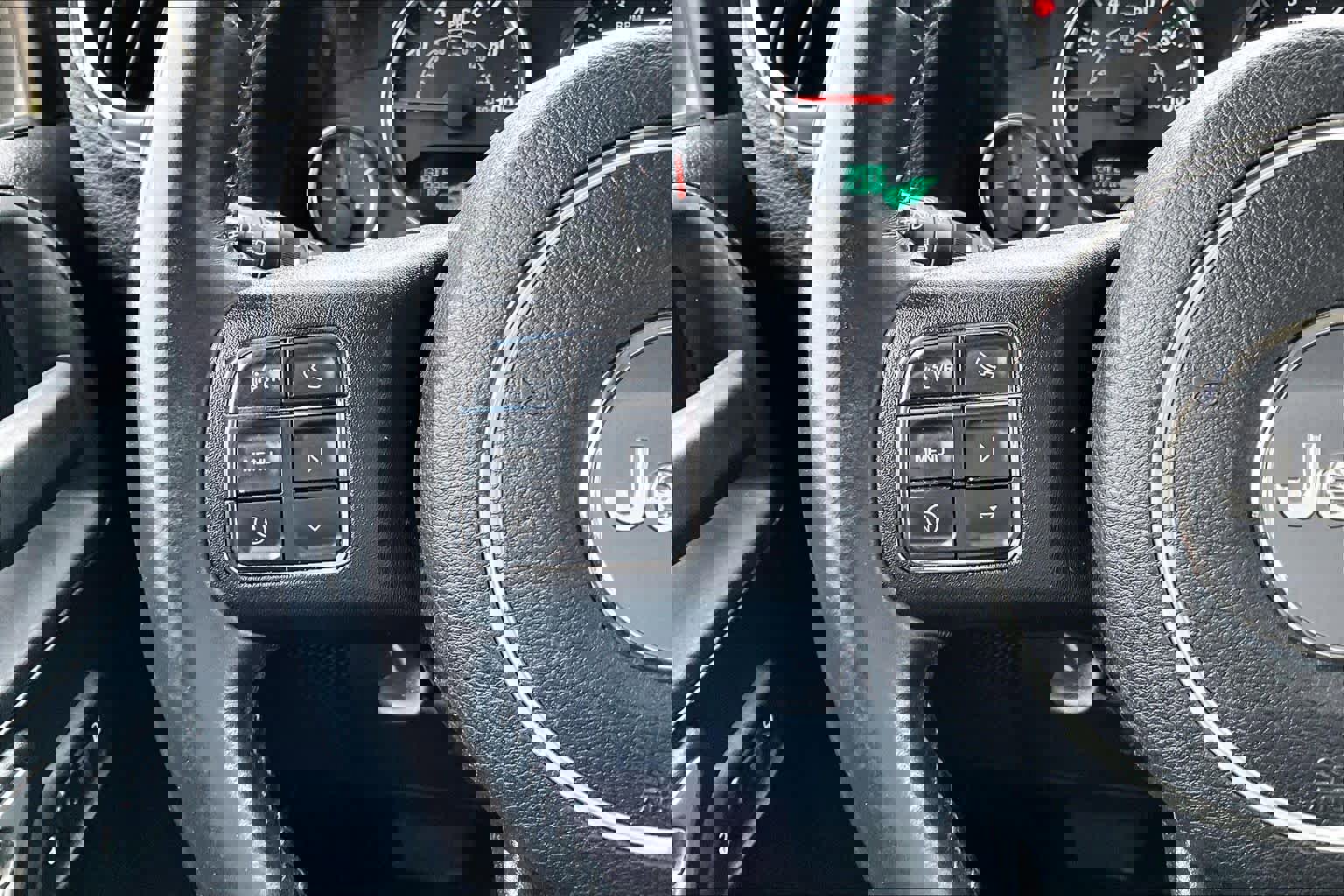 Used 2015 Jeep Wrangler Unlimited Sahara w/ Dual Top Group image 24