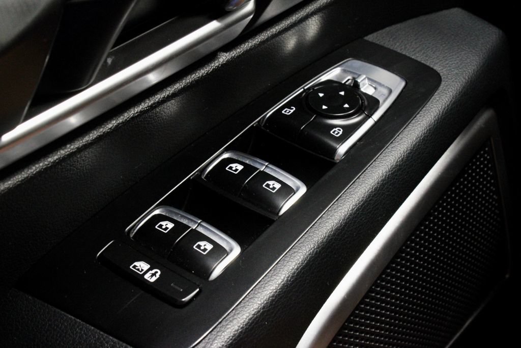 Used 2025 Kia Telluride S AWD/4WD image 27