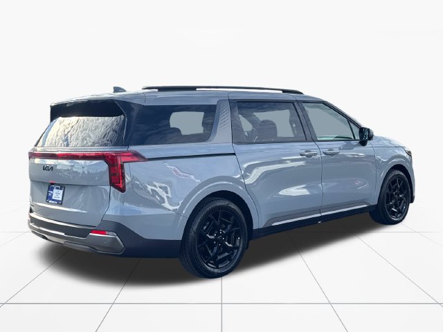 Used 2026 Kia Carnival SX w/ SX Dark Edition Package FWD image 6