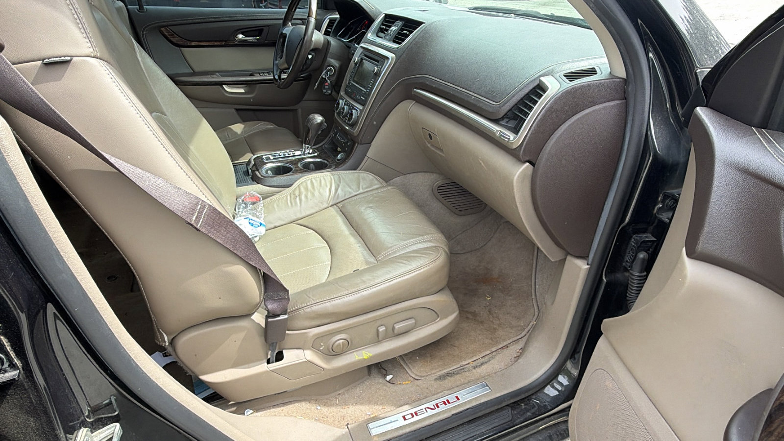 Used 2014 GMC Acadia Denali image 20