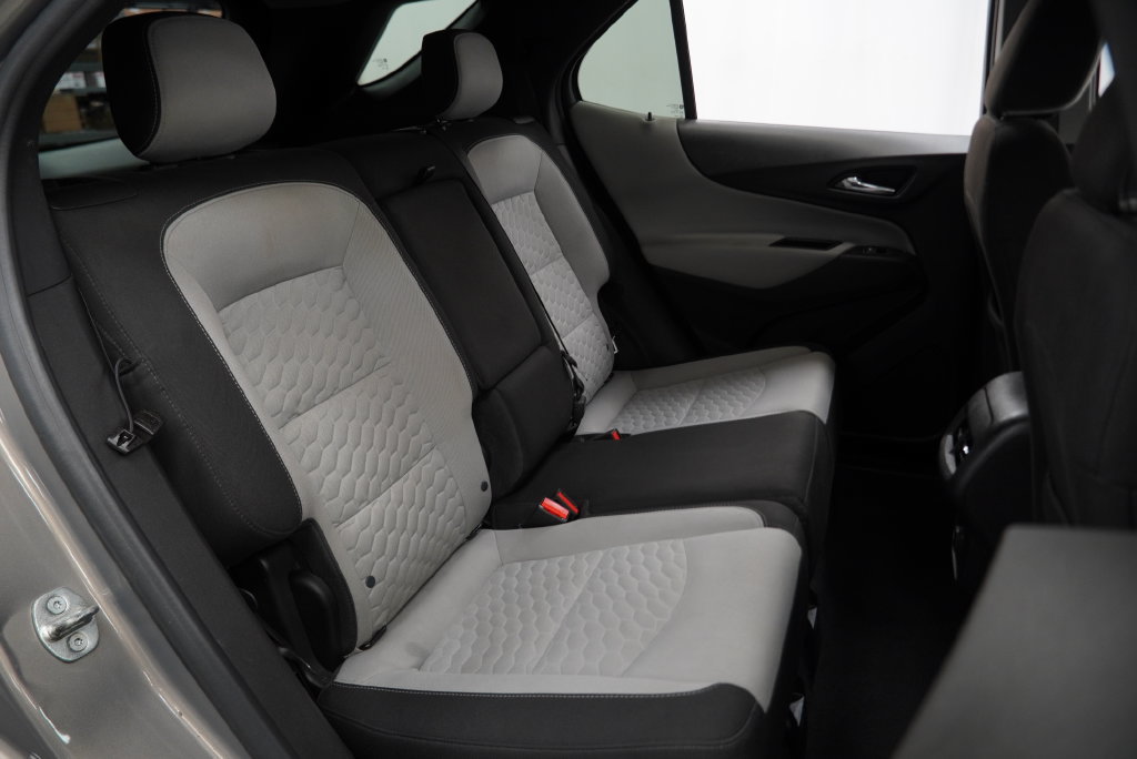 Used 2018 Chevrolet Equinox LT FWD image 35