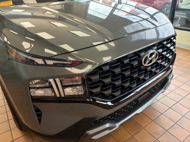 Used 2022 Hyundai Santa Fe XRT FWD image 2