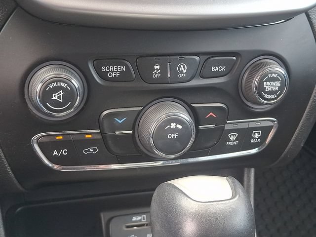 Used 2015 Jeep Cherokee Trailhawk w/ Trailer Tow Group AWD/4WD image 15
