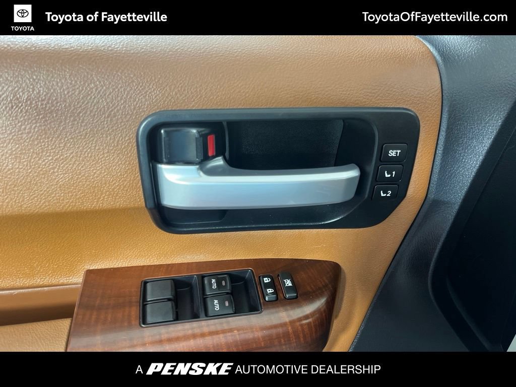 Used 2016 Toyota Sequoia Platinum AWD/4WD image 29
