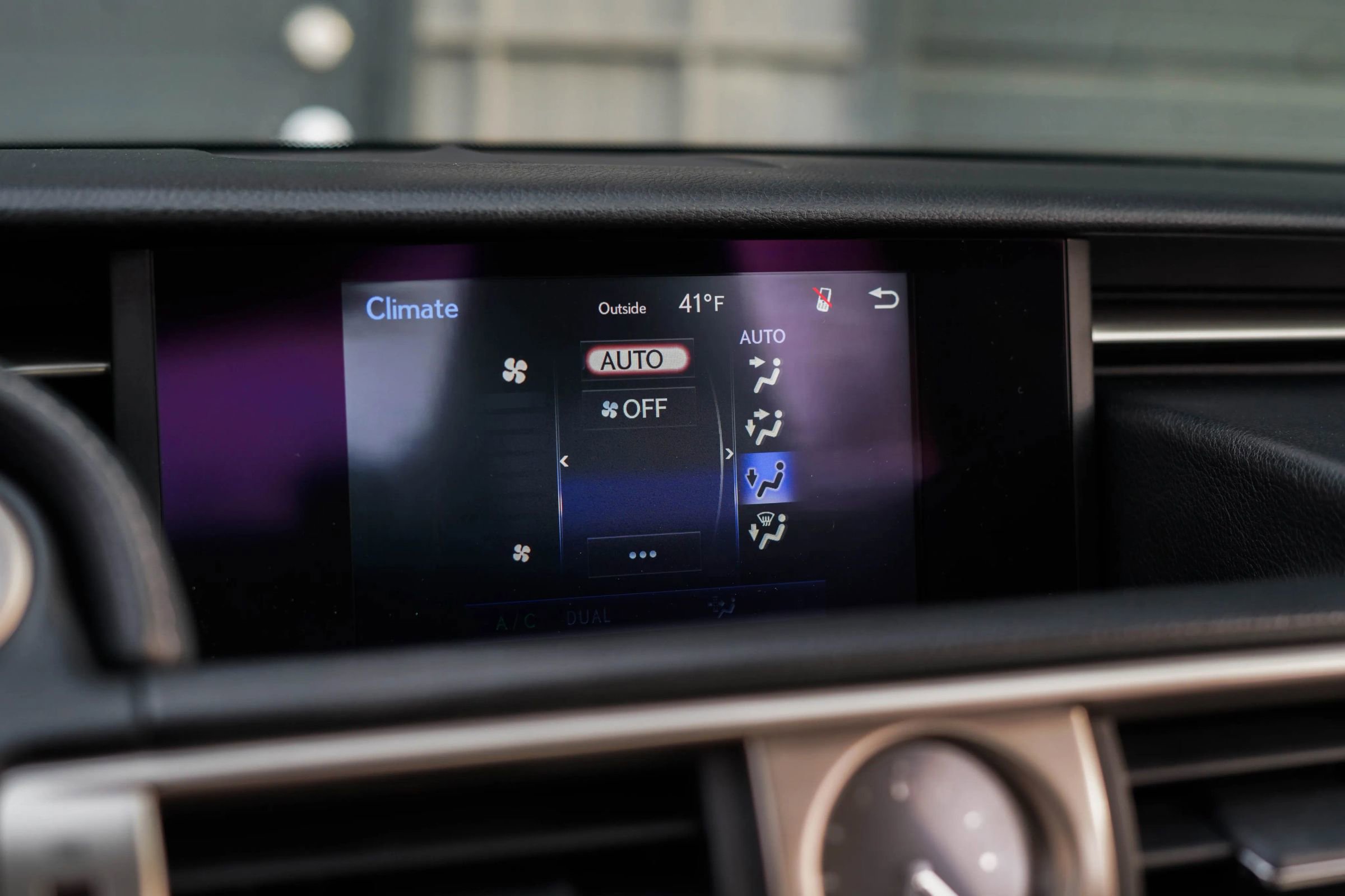 Used 2015 Lexus IS 250 RWD image 19