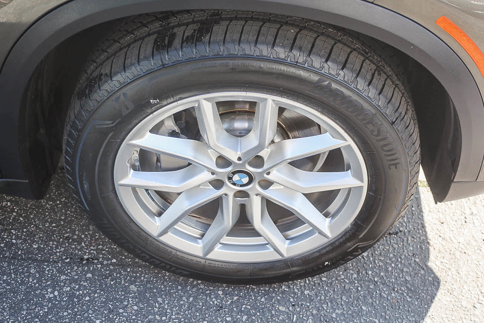 Used 2023 BMW X5 sDrive40i w/ Executive Package image 9