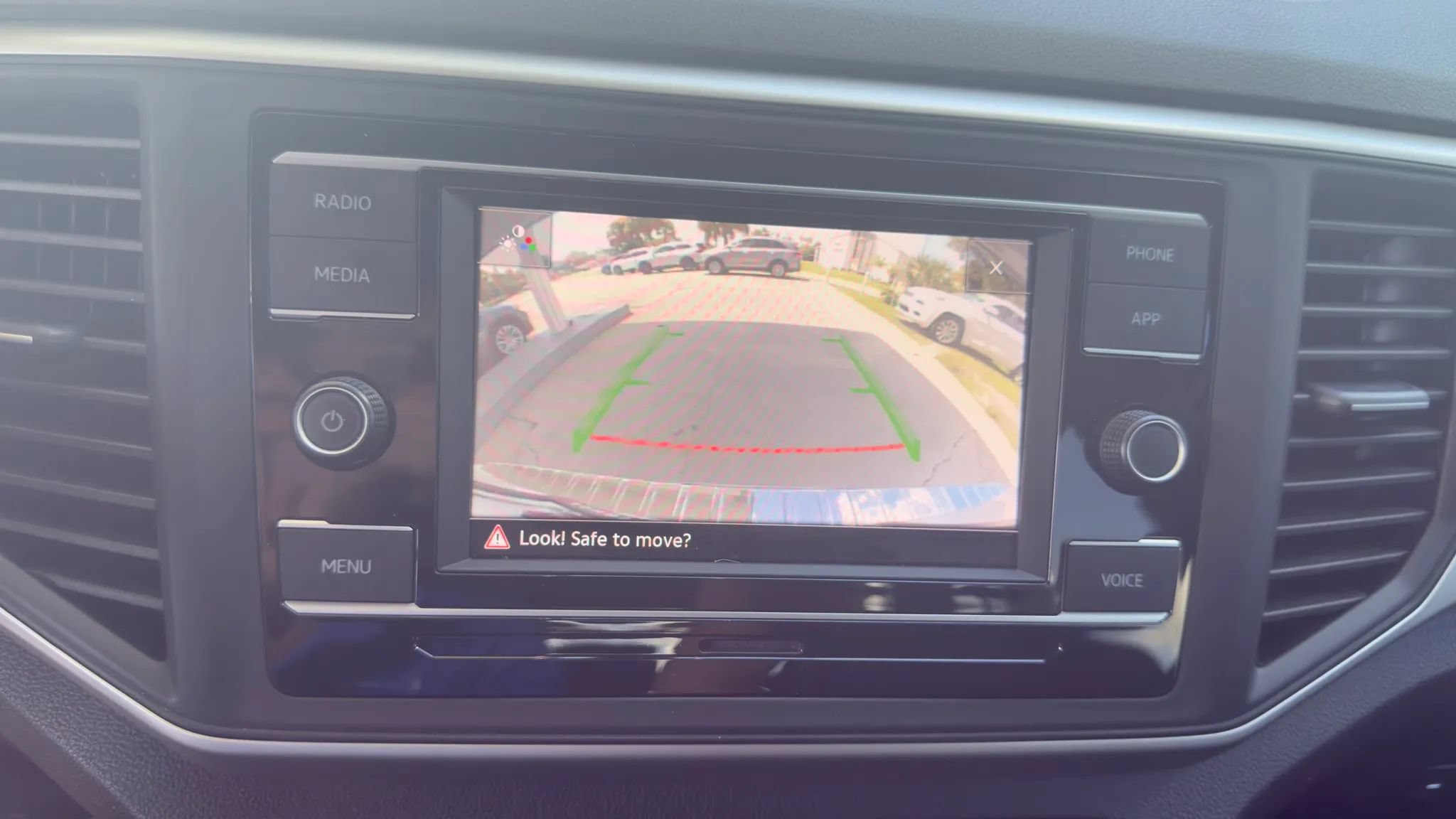 Used 2023 Volkswagen Atlas SE FWD image 12