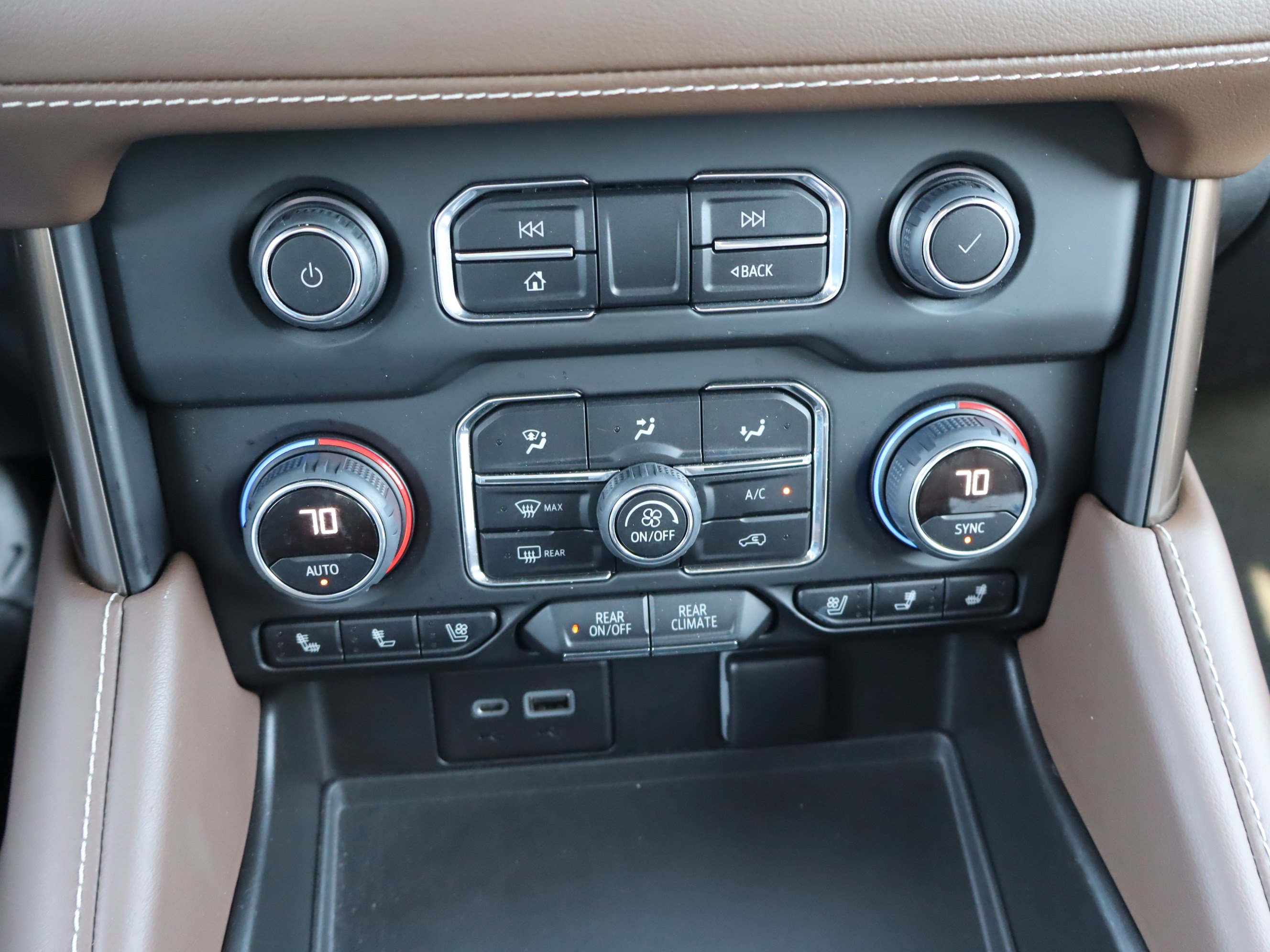 Used 2022 Chevrolet Tahoe High Country AWD/4WD image 30