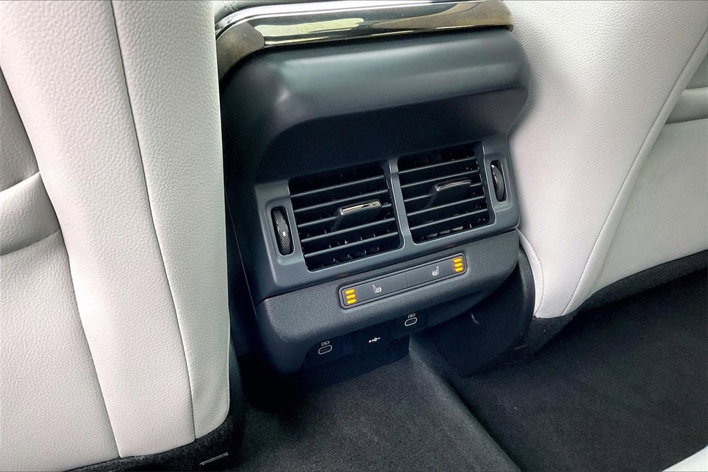 Certified 2026 Land Rover Range Rover Evoque S image 10