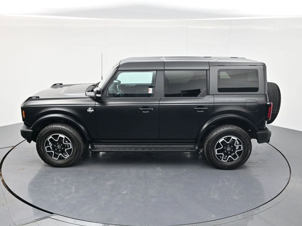 Used 2025 Ford Bronco Outer Banks w/ Matte Film Protection Package AWD/4WD image 45