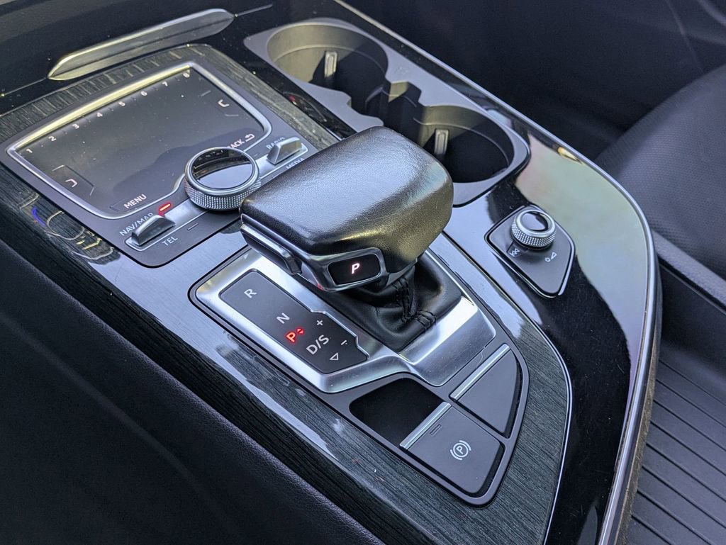Used 2018 Audi Q7 3.0T Prestige w/ Prestige Package image 12