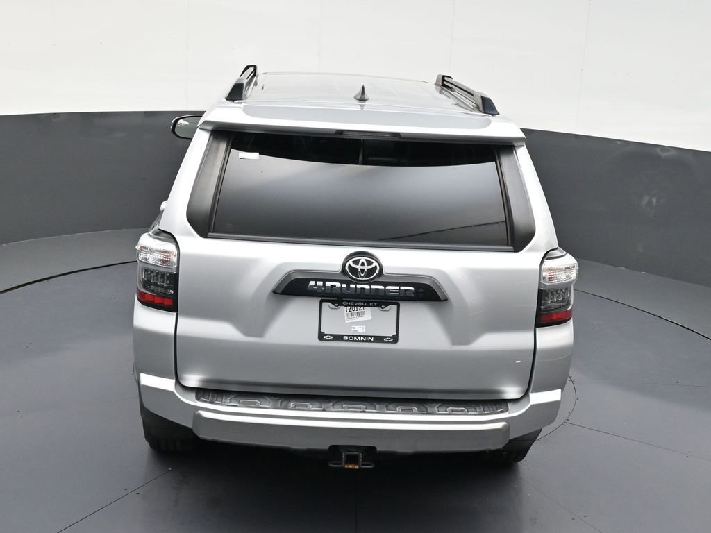 Used 2020 Toyota 4Runner TRD Off-Road Premium w/ Moonroof Package AWD/4WD image 16