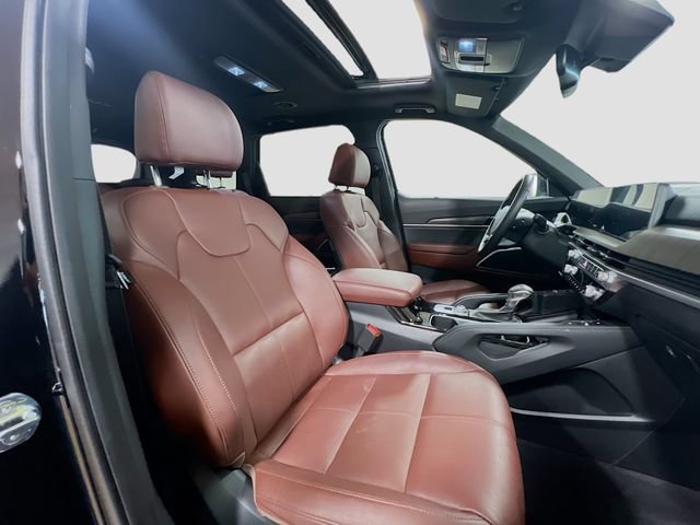 Certified 2023 Kia Telluride EX w/ EX Captain's Chair Package FWD image 30