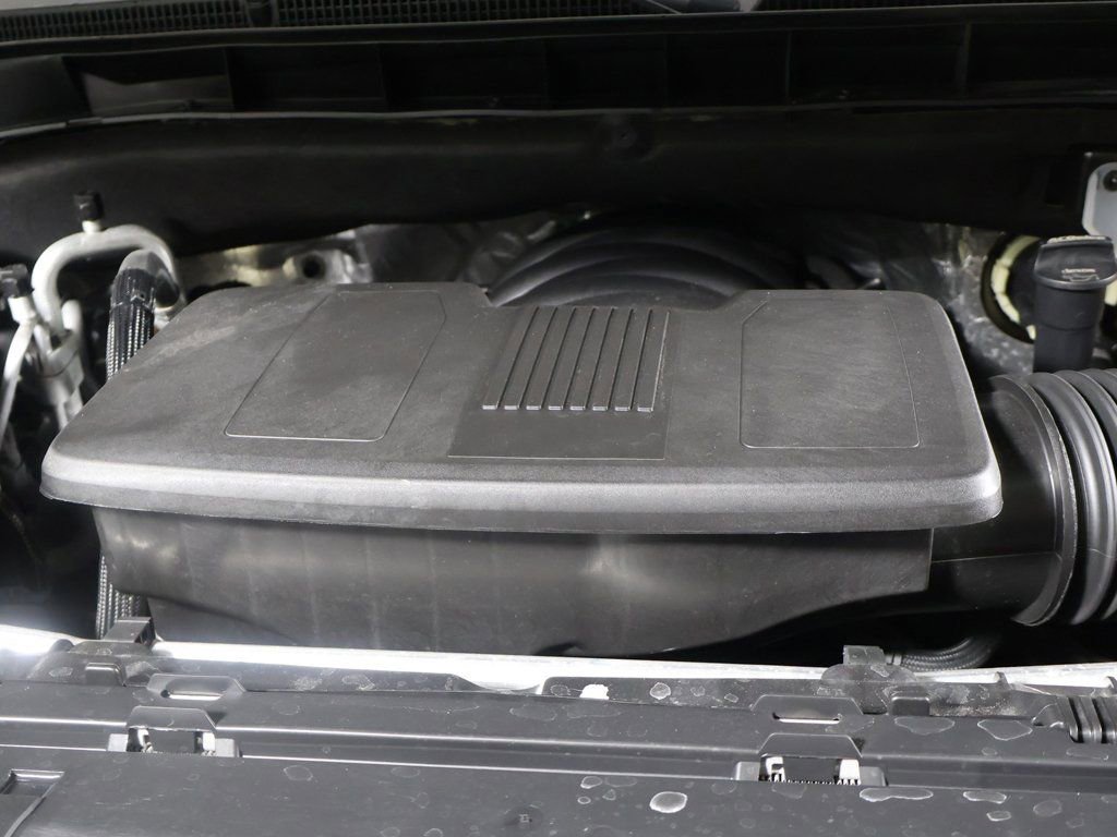 Used 2023 GMC Yukon XL AT4 w/ AT4 Premium Plus Package AWD/4WD image 25