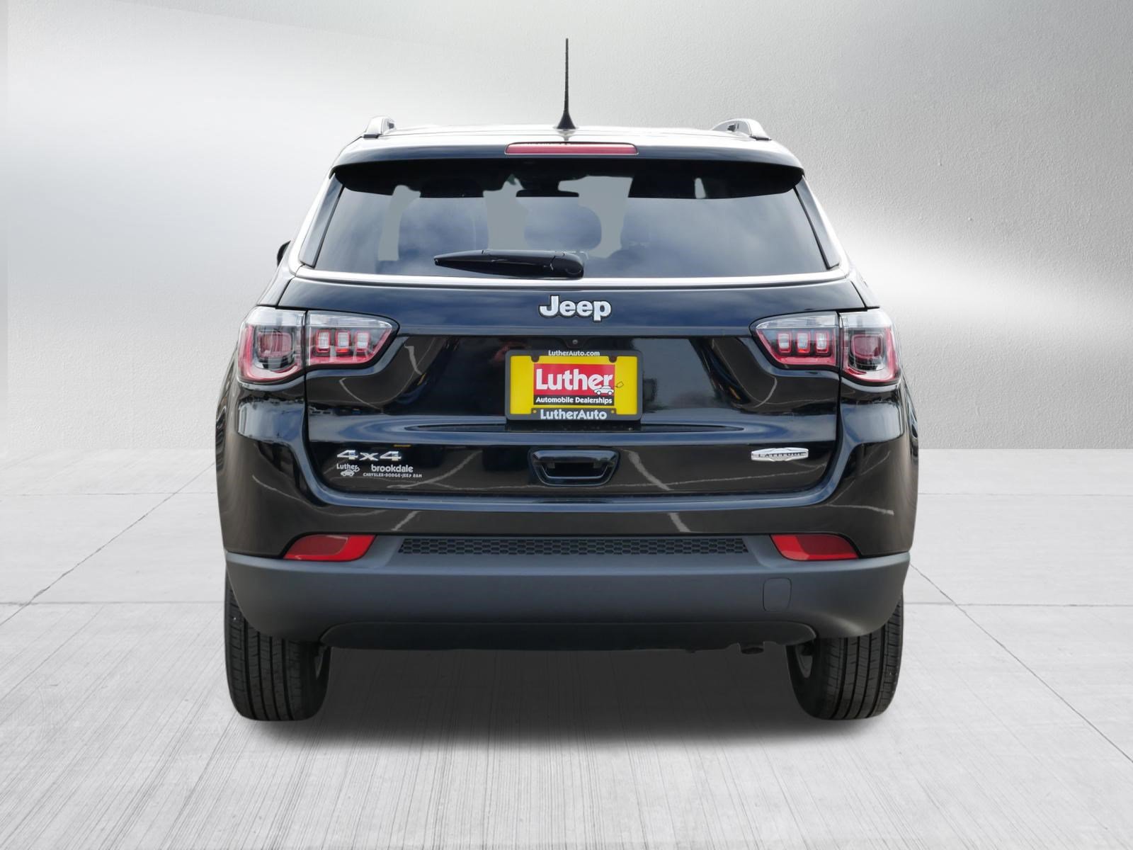 Used 2022 Jeep Compass Latitude image 6