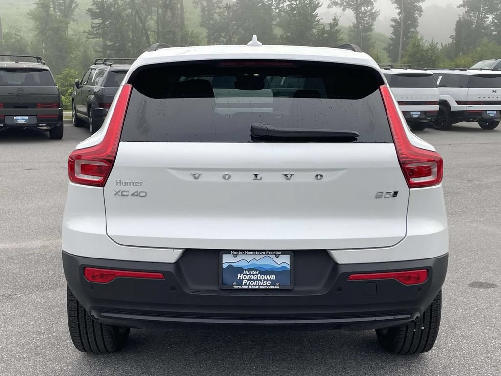 New 2026 Volvo XC40 B5 Plus w/ Climate Package AWD/4WD image 27
