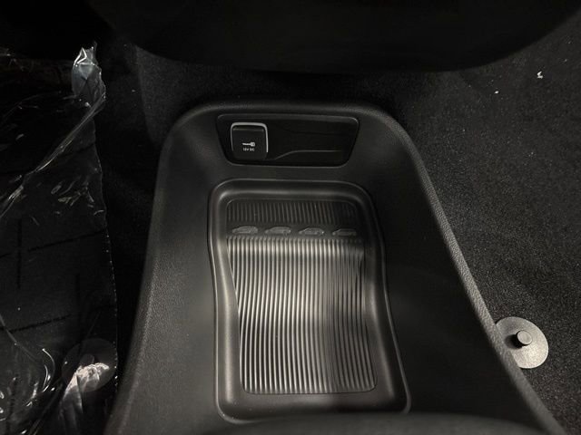 New 2026 Chrysler Pacifica Select image 39