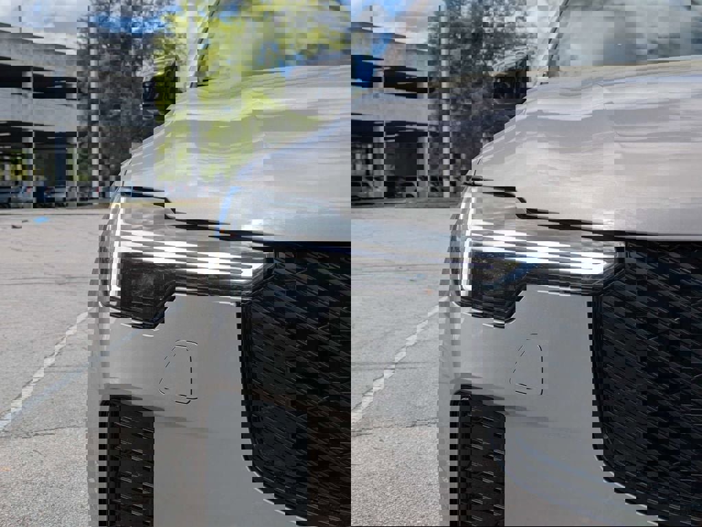 New 2026 Volvo XC90 T8 Ultra w/ Protection Package Premier AWD/4WD image 10