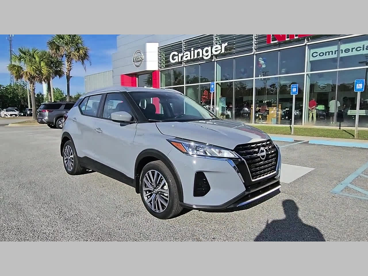 Used 2023 Nissan Kicks SV FWD image 18