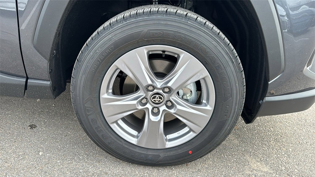 New 2025 Toyota RAV4 XLE image 12