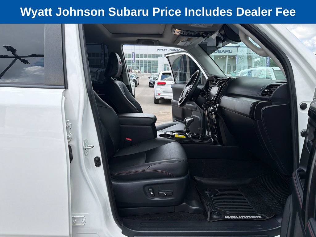 Used 2020 Toyota 4Runner TRD Off-Road Premium w/ Moonroof Package AWD/4WD image 43