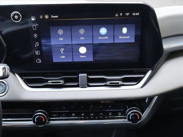New 2026 Chevrolet Equinox LT w/ Convenience Package II FWD image 14