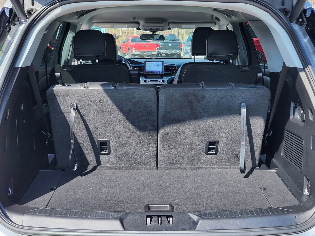 Certified 2023 Ford Explorer XLT w/ Equipment Group 202A image 32