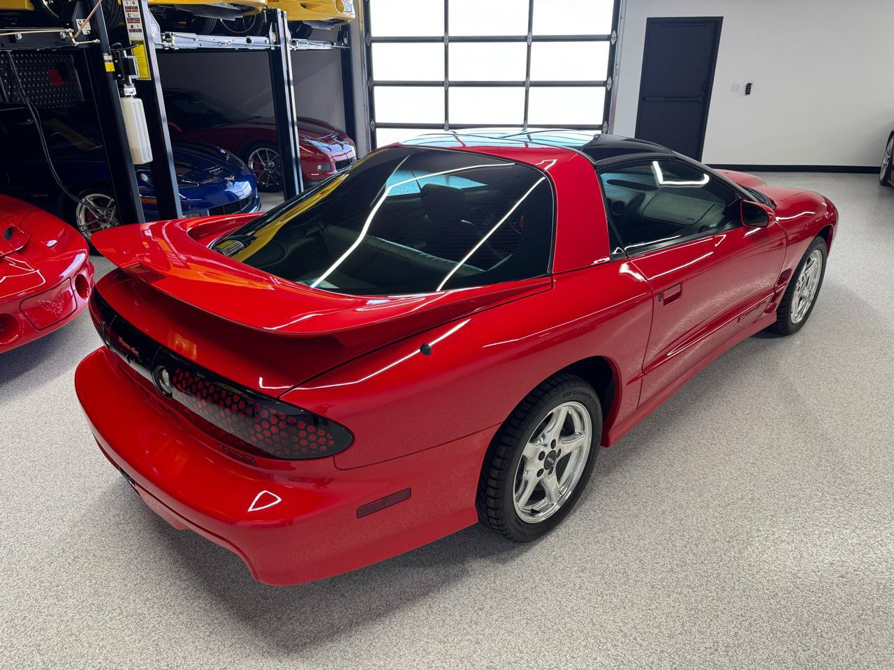 Used 2001 Pontiac Firebird Formula w/ Protection Group RWD image 14