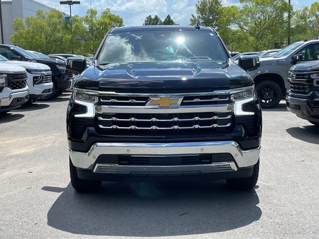 New 2026 Chevrolet Silverado 1500 LTZ w/ Technology Package AWD/4WD image 2