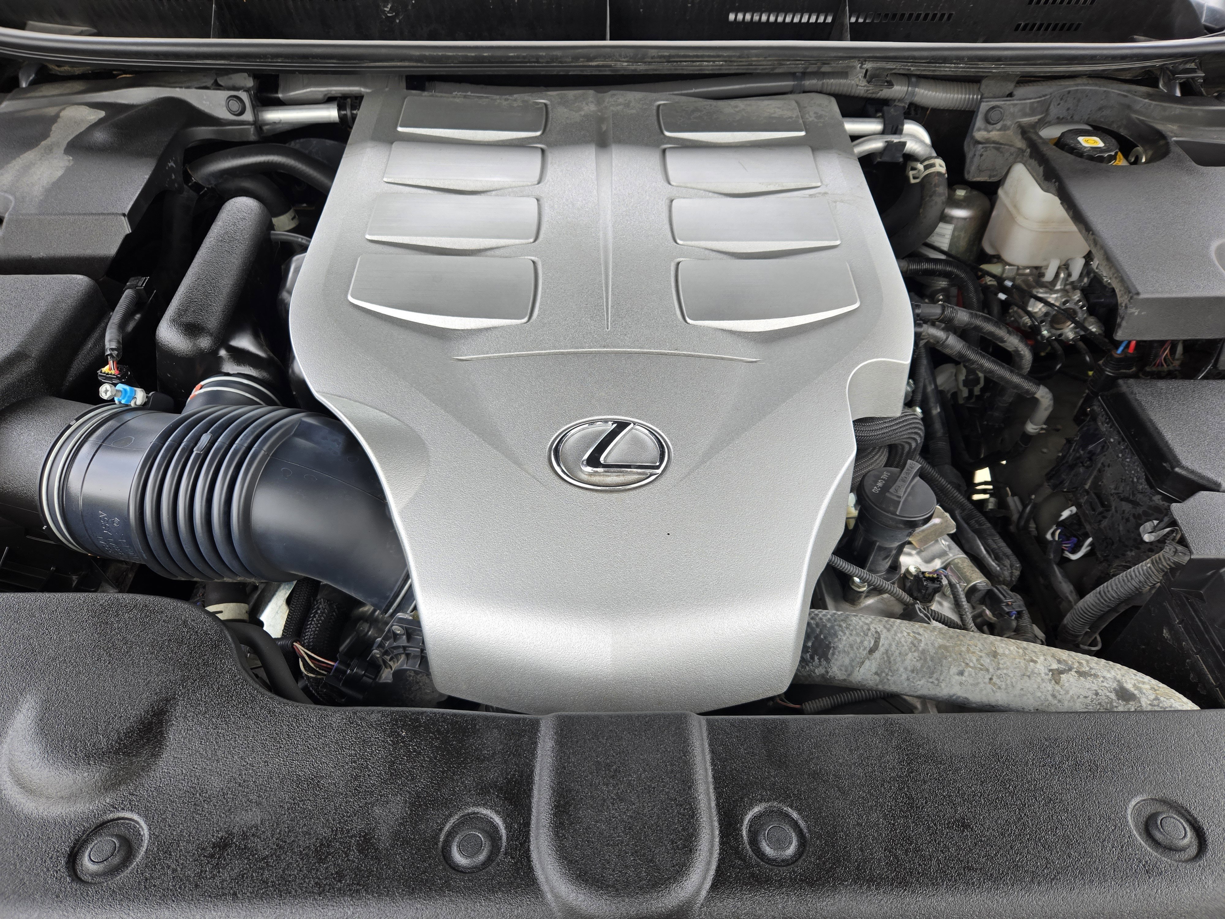 Used 2022 Lexus GX 460 Premium w/ Accessory Package AWD/4WD image 34