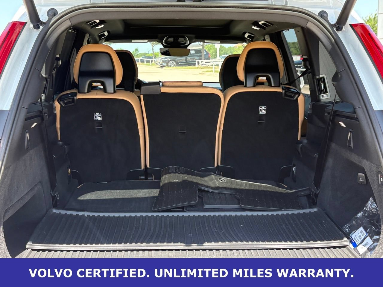 Certified 2025 Volvo XC90 T8 Ultra w/ Protection Package Premier AWD/4WD image 38