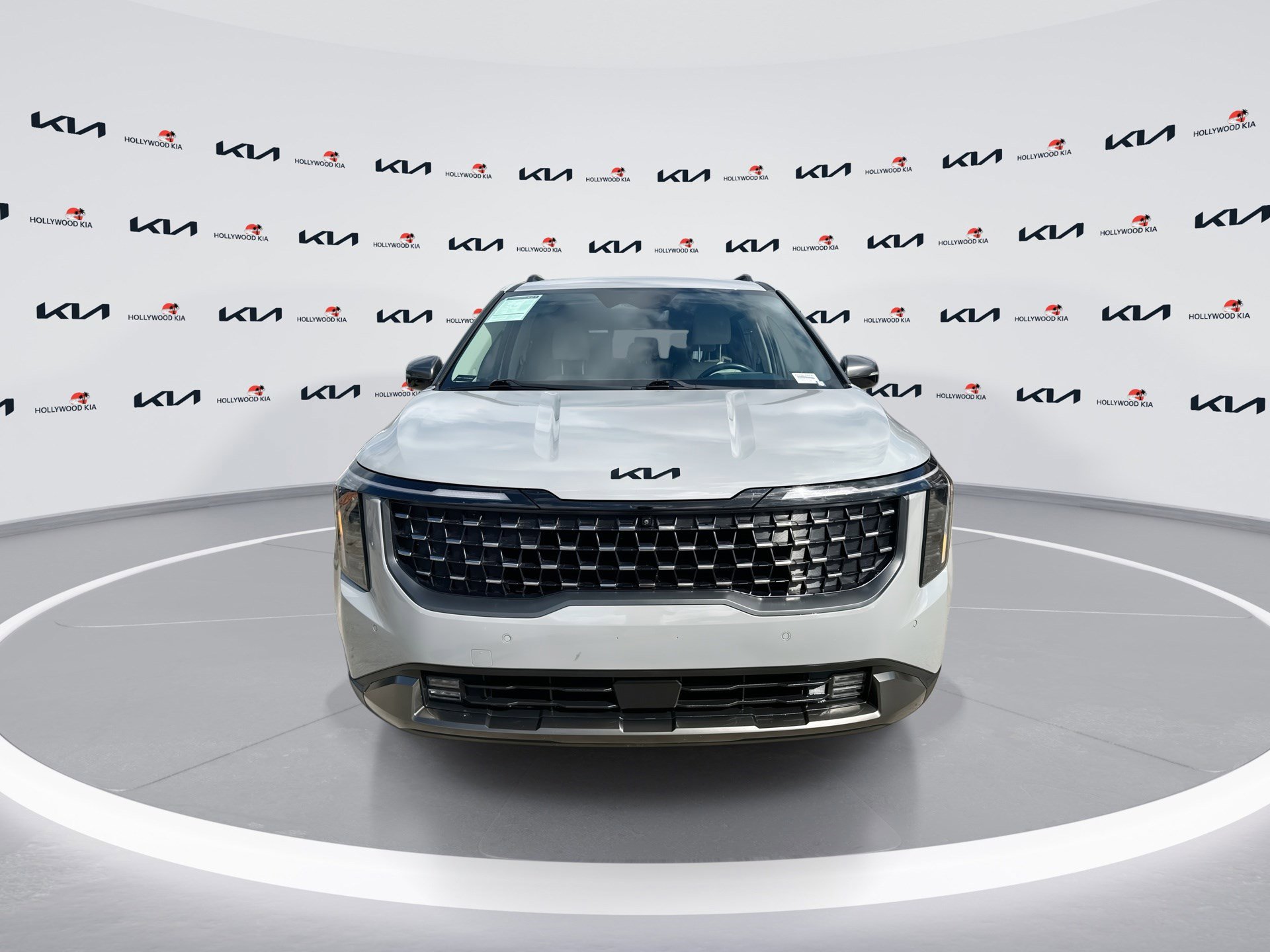 Used 2025 Kia Carnival SX Prestige image 3