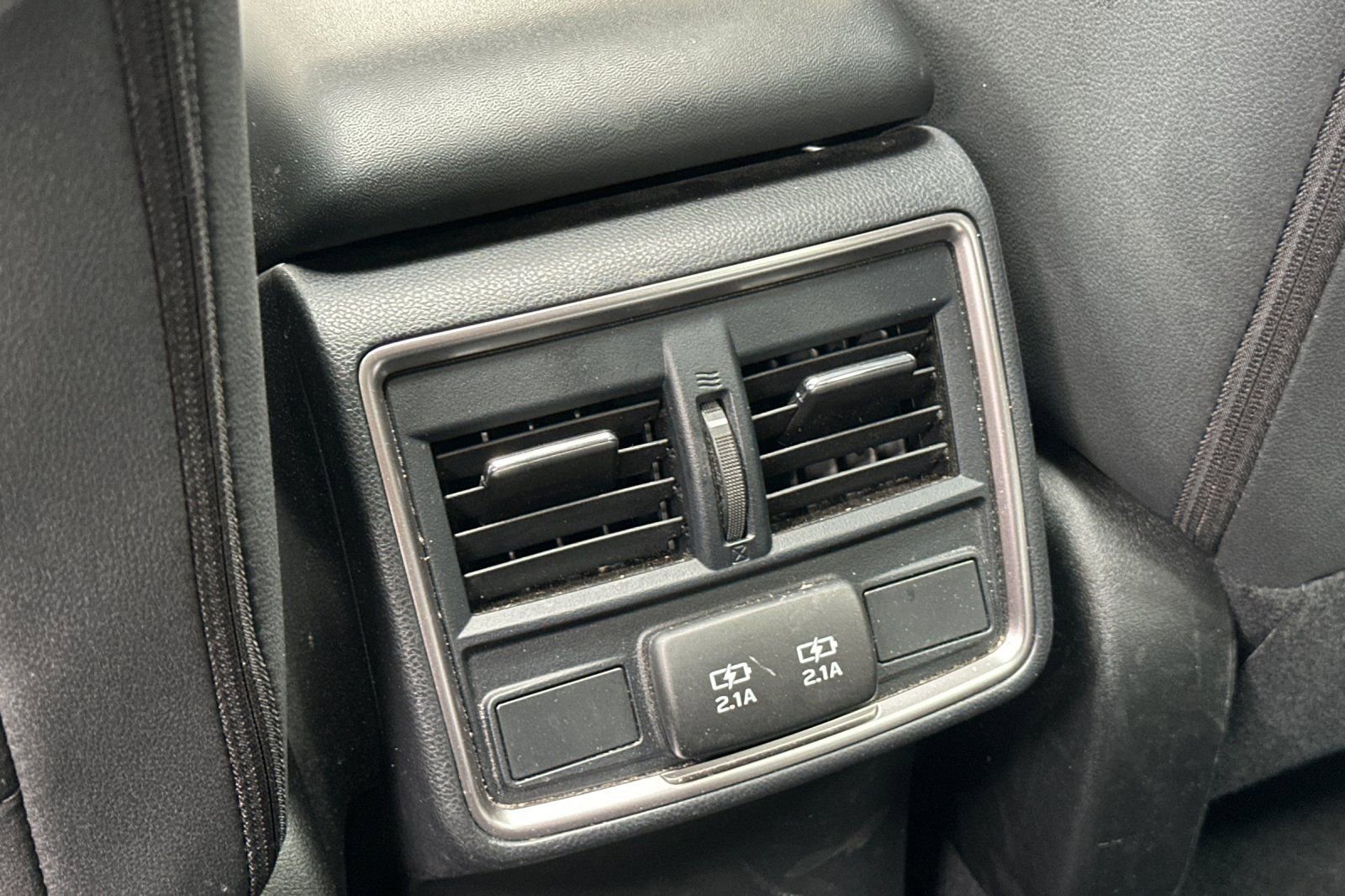 Used 2022 Subaru Forester Premium image 17