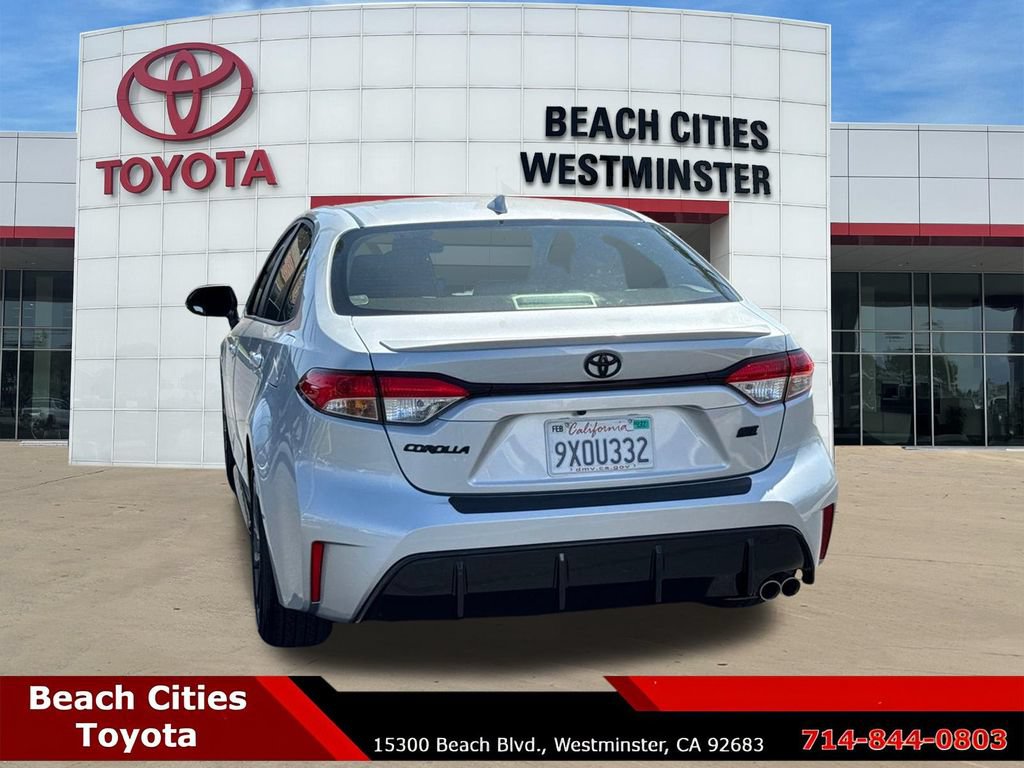 Certified 2026 Toyota Corolla SE w/ SE Package FWD image 9