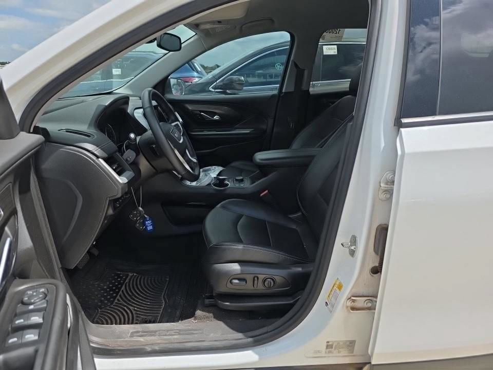 Used 2023 GMC Terrain SLT w/ Tech Package FWD image 4