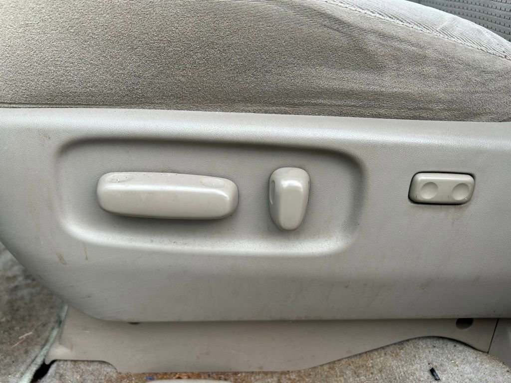 Used 2008 Toyota Sienna LE image 16