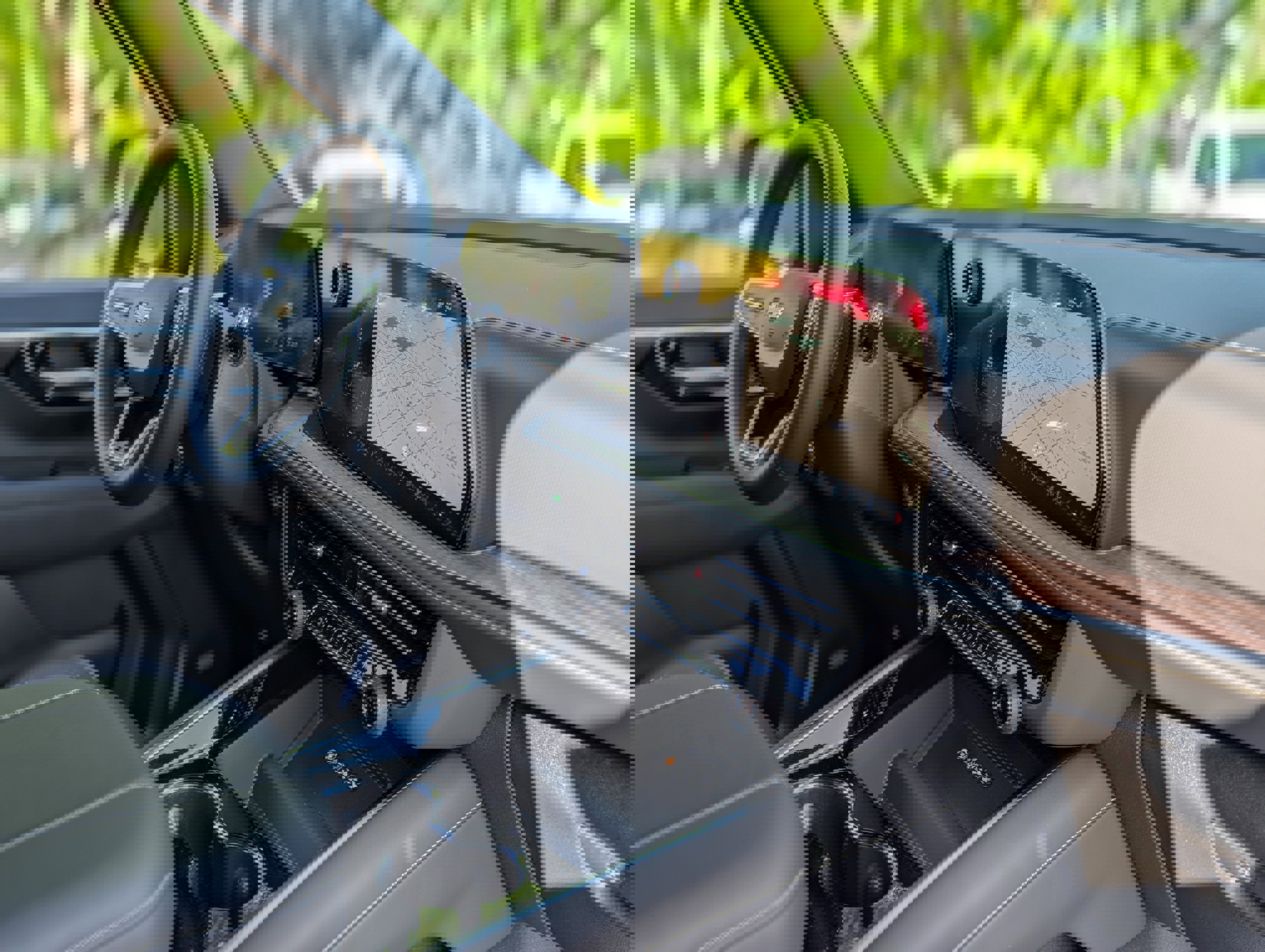 New 2025 Chevrolet Suburban Premier image 34