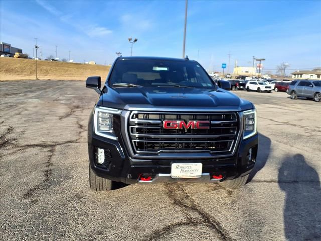 Used 2021 GMC Yukon AT4 w/ AT4 Premium Plus Package image 3