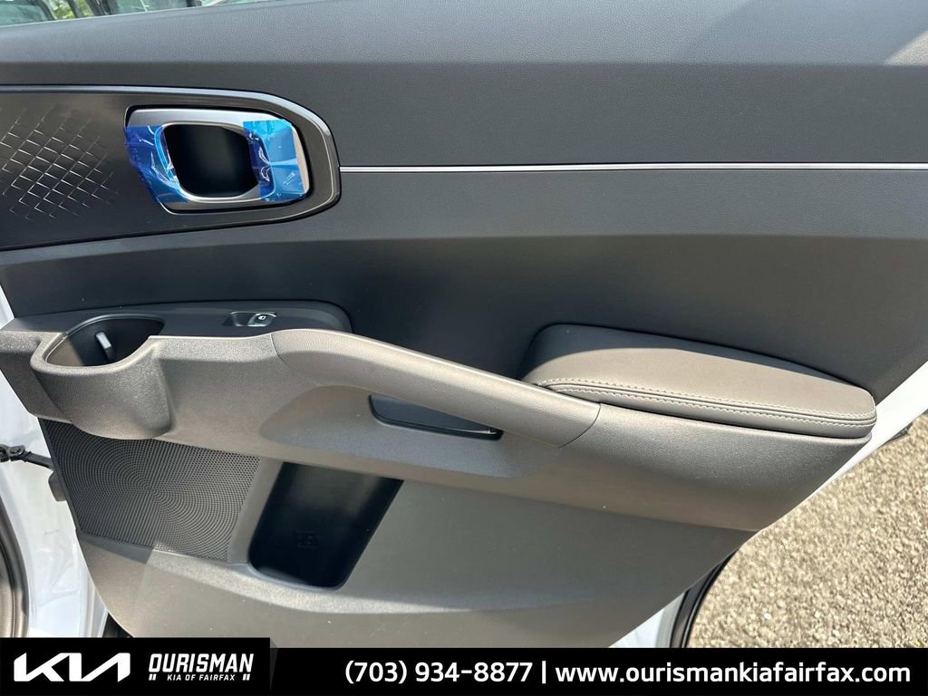 New 2025 Kia Sorento S image 23