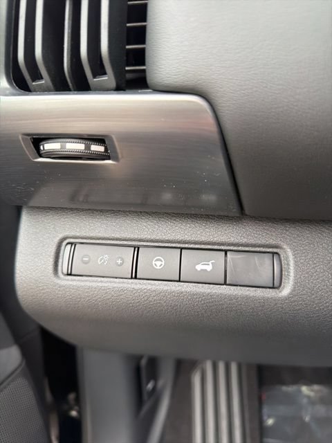 New 2026 Nissan Pathfinder SL w/ SL Premium Package AWD/4WD image 18
