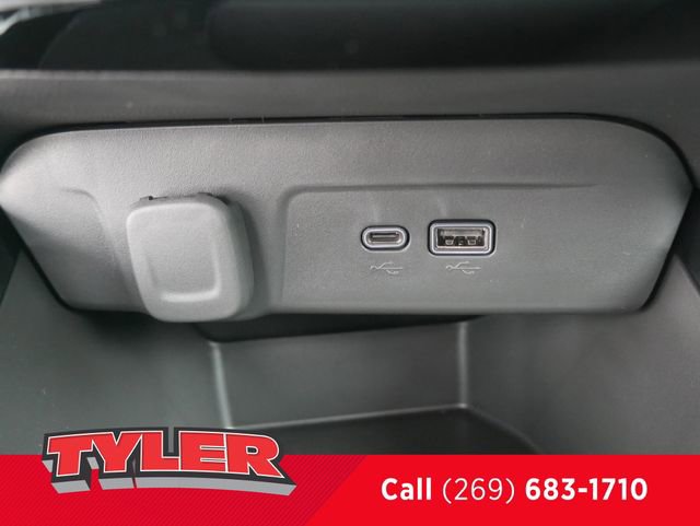 New 2026 Chevrolet Trax LT w/ Driver Confidence Package FWD image 32