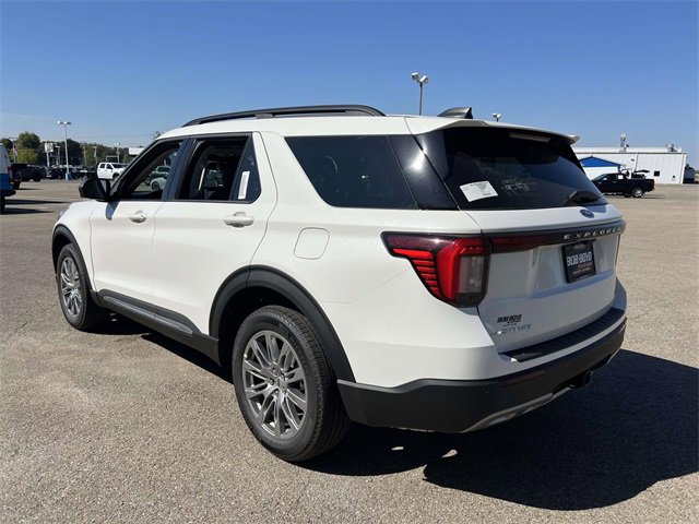 New 2025 Ford Explorer Active w/ Active Comfort Package image 5