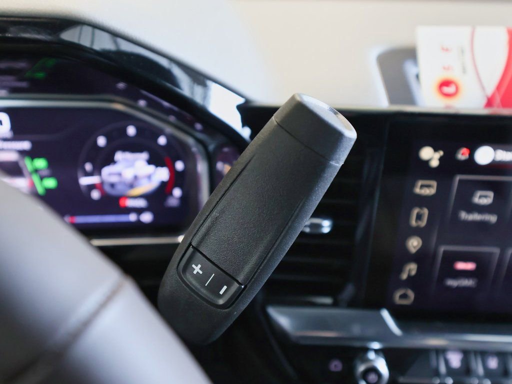 New 2026 GMC Sierra 3500 SLT w/ SLT Premium Package image 19