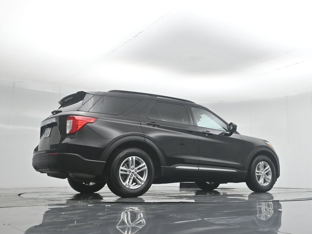 Used 2022 Ford Explorer XLT image 51
