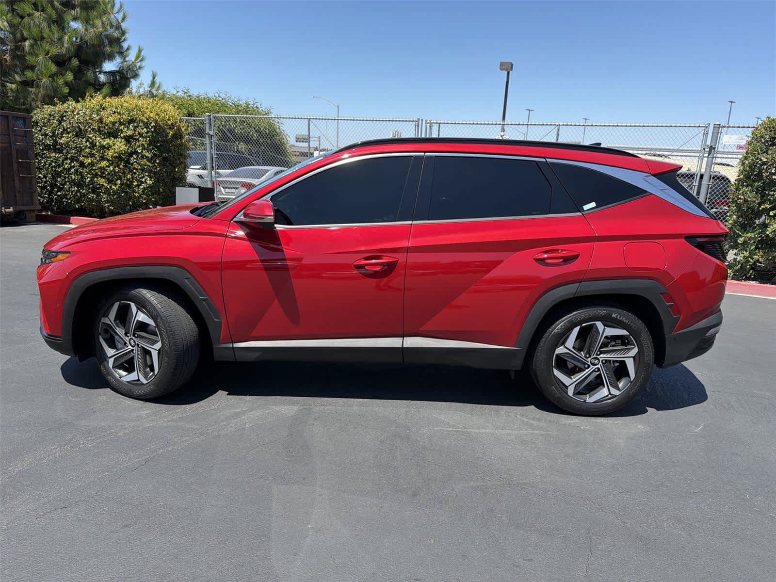 Used 2022 Hyundai Tucson Limited FWD image 3