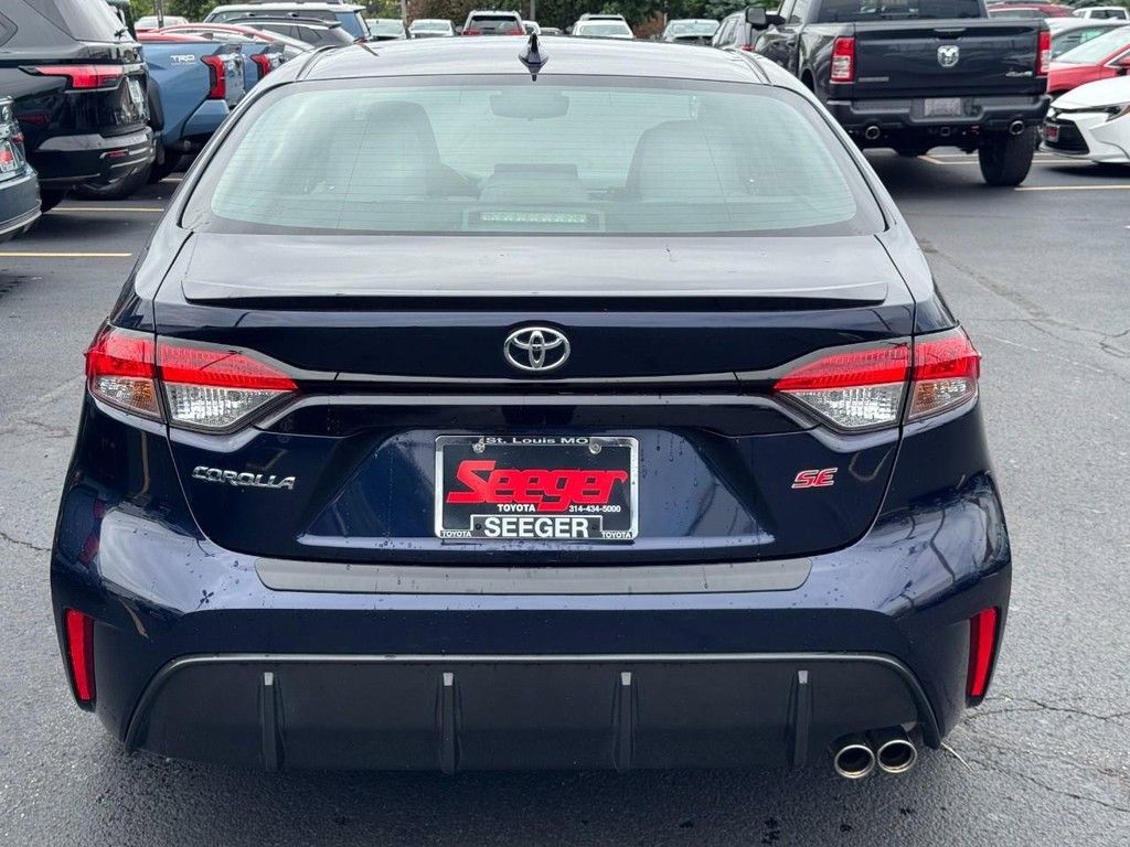 Used 2023 Toyota Corolla SE w/ SE Premium Package FWD image 5