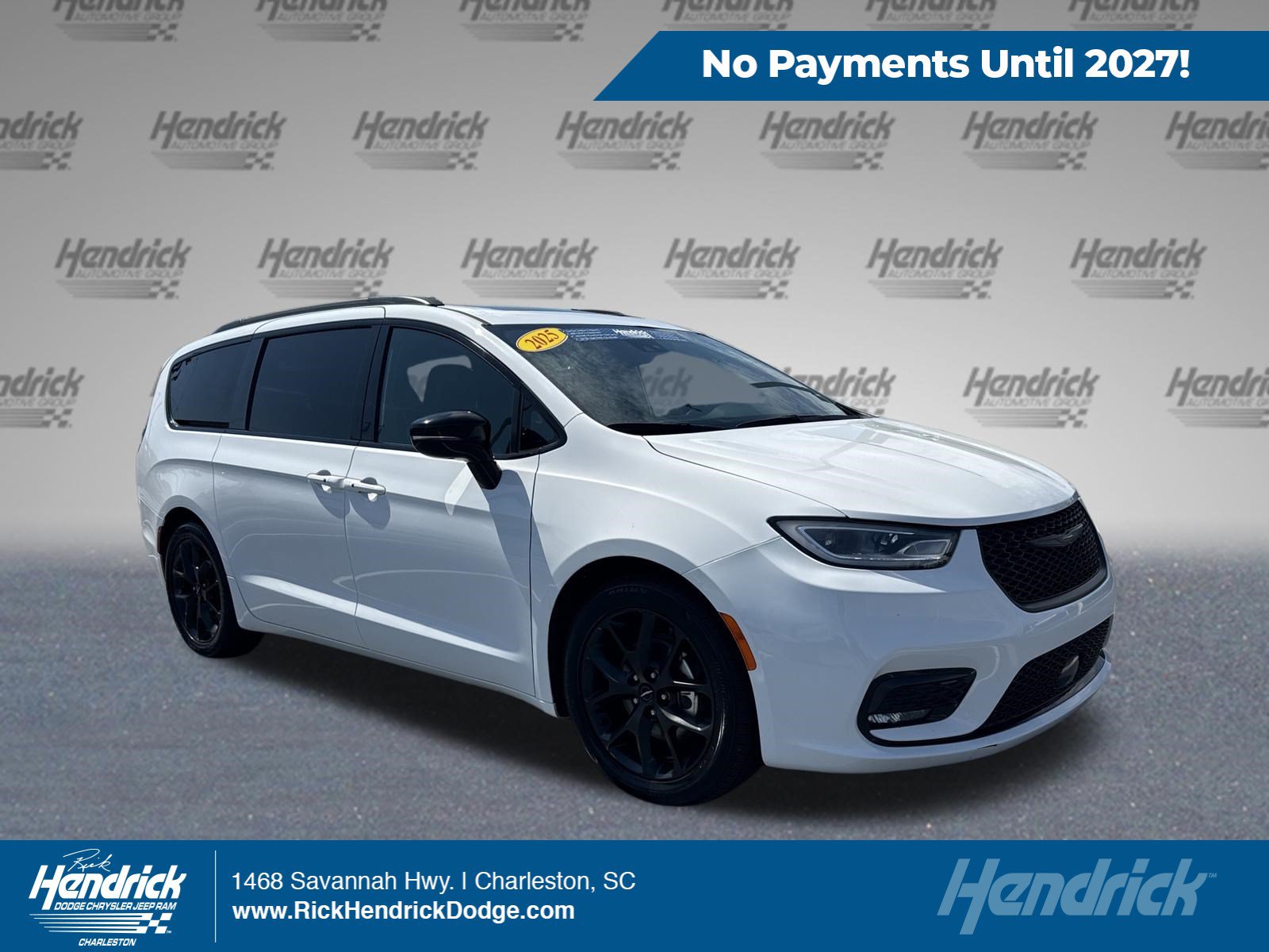 Used 2025 Chrysler Pacifica Limited FWD image 1