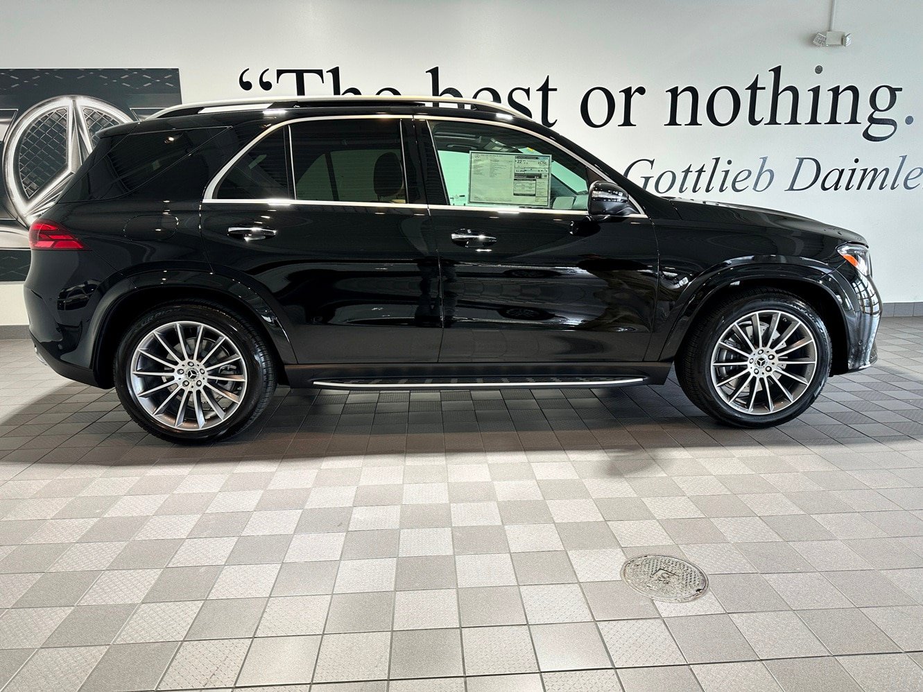Used 2026 Mercedes-Benz GLE 350 4MATIC image 3